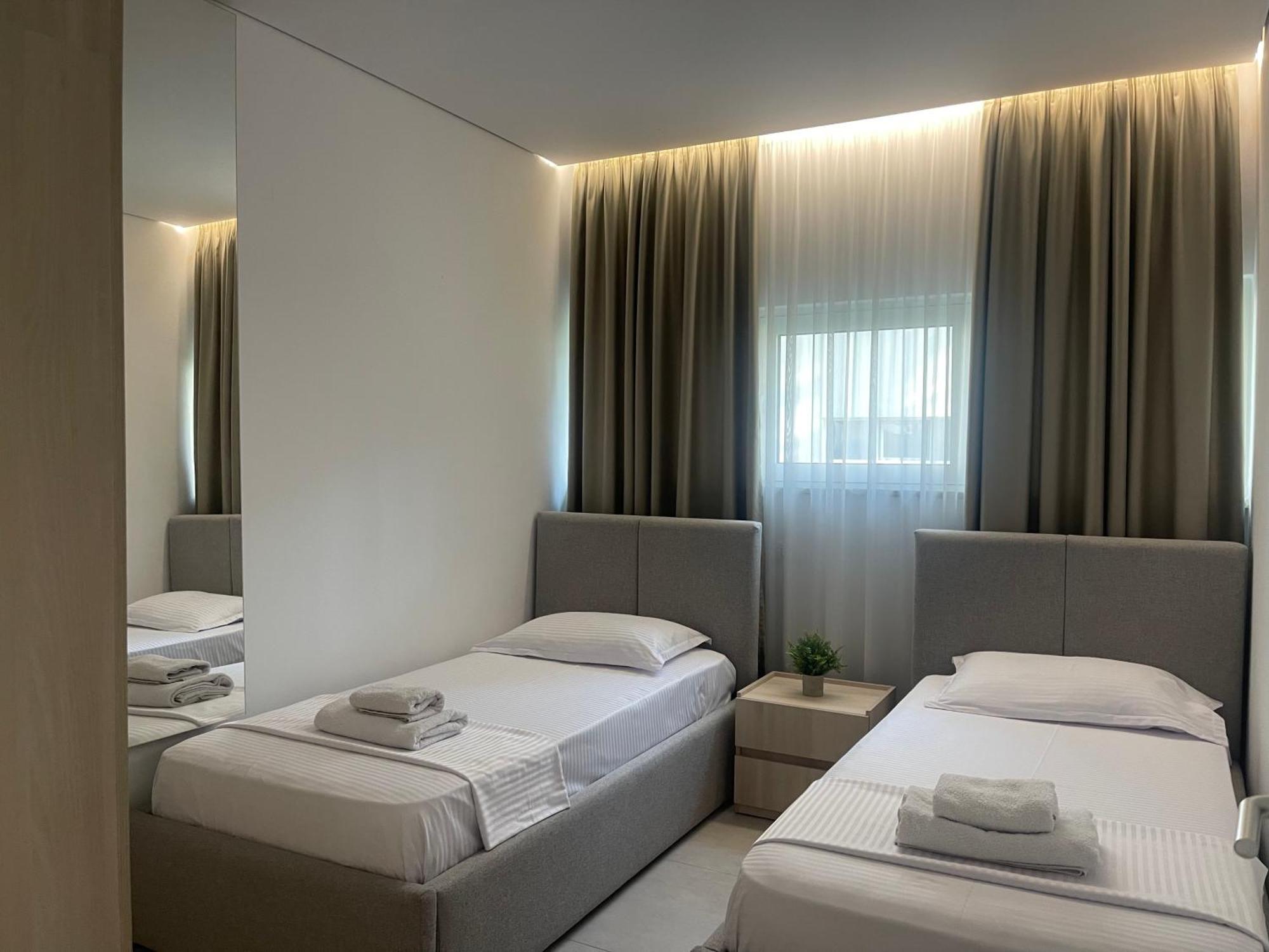 Eme Apartments - Kompleksi San Pietro, Gjiri I Lalzit Durres Exterior photo