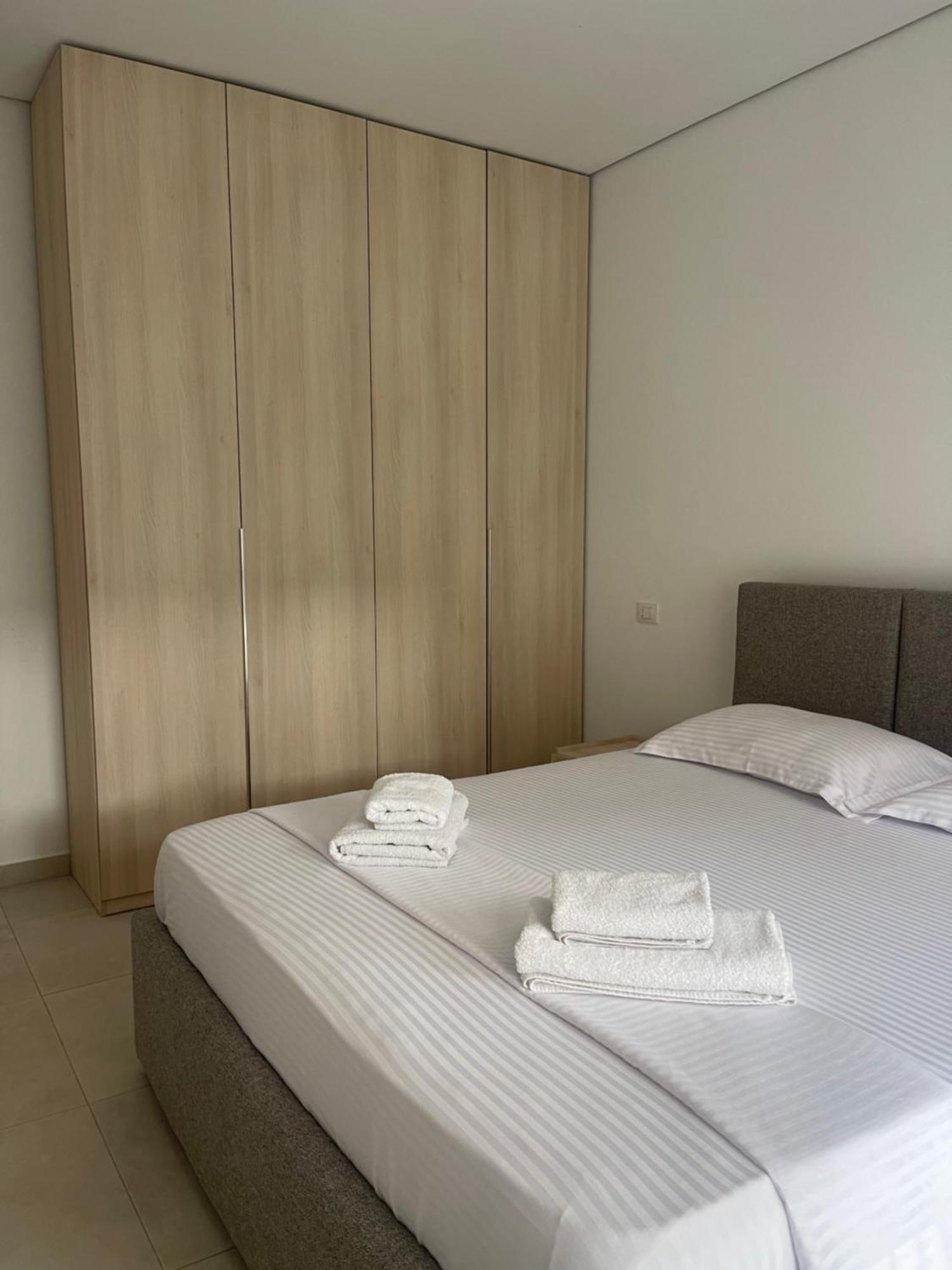 Eme Apartments - Kompleksi San Pietro, Gjiri I Lalzit Durres Exterior photo