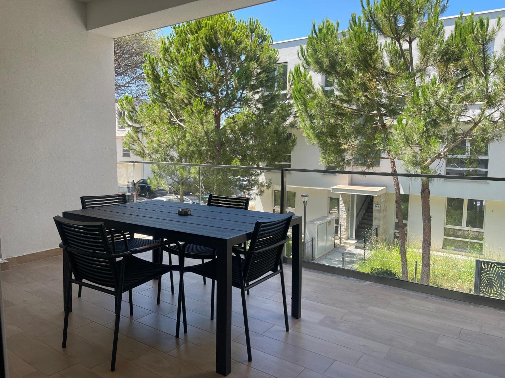 Eme Apartments - Kompleksi San Pietro, Gjiri I Lalzit Durres Exterior photo